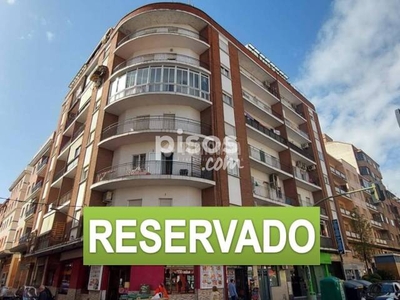 Ático en venta en Hospital-Nuevo Centro en Hospital-Nuevo Centro por 42.000 €