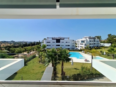 Ático en venta en La Alquería, Estepona, Málaga