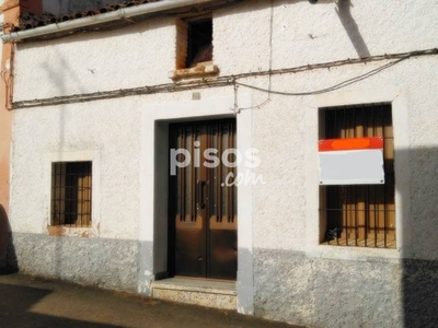 Casa adosada en venta en Calle de la Iglesia