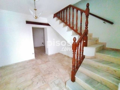 Casa adosada en venta en Casco Antiguo