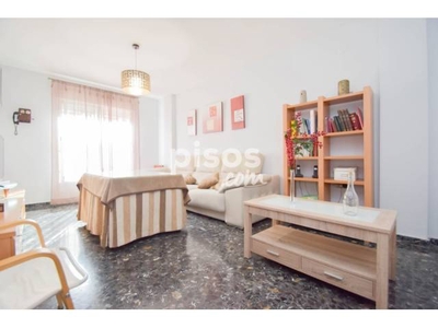 Casa adosada en venta en Gabias Las en Las Flores-La Huerta por 135.000 €