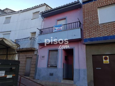 Casa adosada en venta en Montehermoso