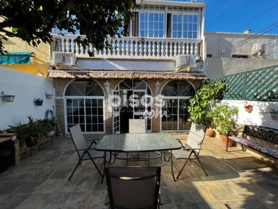 Casa adosada en venta en Montequinto-El Colmenar en Montequinto-El Colmenar por 239.000 €