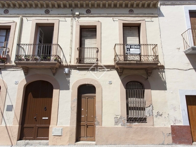 Casa adosada para renovar en venta en Vilanova i la Geltrú