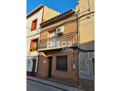 Casa en alquiler en Calle de San Miguel, 88, cerca de Plaza Trinquete en Sástago por 600 €/mes