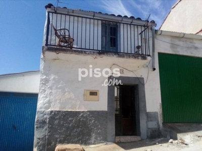 Casa en venta en Alcuéscar en Alcuéscar