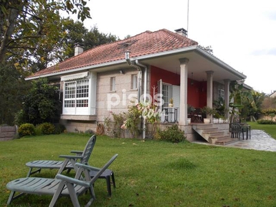 Casa en venta en Calle Angoares - Ponteareas, nº 29