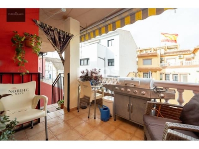 Casa en venta en Calle de los Perdones en Zona de San Cayetano-Avenida Cristóbal Colón por 135.000 €