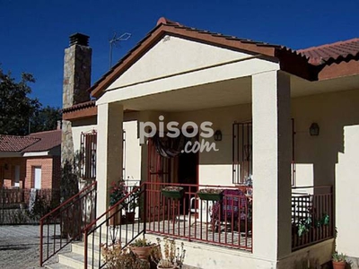 Casa en venta en Calle del Voltoya, Par. 300