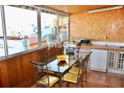 Casa en venta en Calle Pino Apolinario, cerca de Calle de José Medina Díaz en Ciudad Alta por 212.900 €