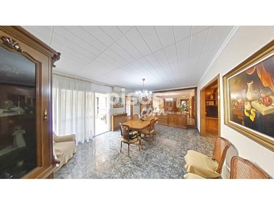 Casa en venta en Junto A Avenida Francesc Macia en La Creu Alta por 387.000 €