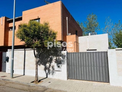 Casa pareada en venta en Bargas en Bargas por 230.000 €