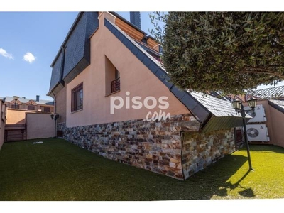 Casa pareada en venta en Calle Ojos del Salado, 12, cerca de Calle Chimborazo en Camino de los Neveros-Serrallo por 365.000 €