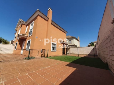 Casa pareada en venta en Zona Residencial Con Rápida Salida A La A-49