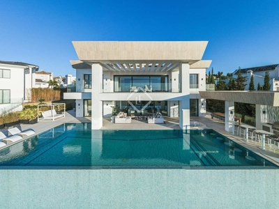 Casa / villa de 1,841m² con 341m² terraza en venta en Estepona