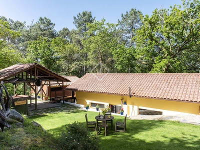 Casa / villa de 280m² en venta en Pontevedra, Galicia