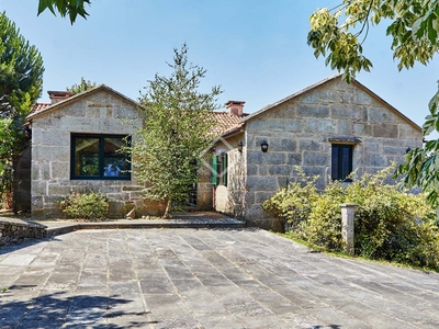 Casa / villa de 453m² en venta en Pontevedra, Galicia