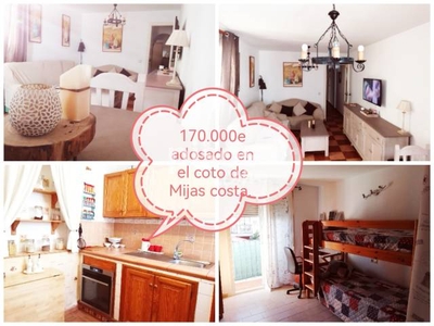 Chalet adosado en venta en Calle El Halcón, 1