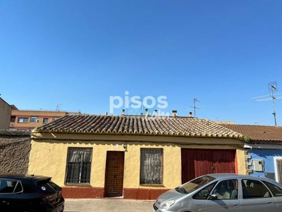 Chalet en venta en Calle de Heraldo de Aragón, cerca de Calle de Miguel Ángel Blanco Garrido