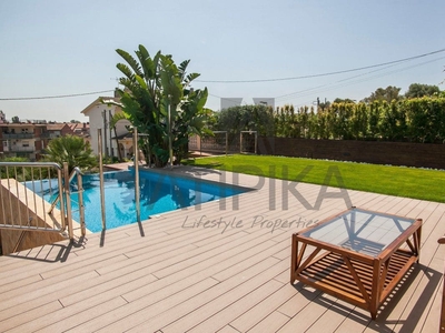 Chalet en venta en Castelldefels, Barcelona