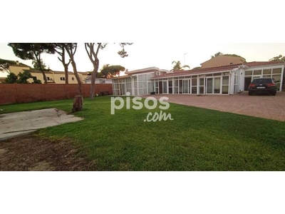 Chalet en venta en El Puerto de Santa María - Valdelagrana en Valdelagrana por 575.000 €