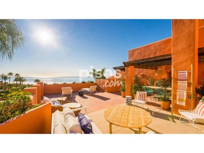 Dúplex en venta en Marbella en Los Monteros-Bahía de Marbella por 1.875.000 €