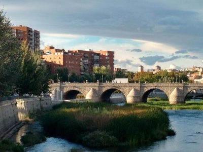 Estudio de alquiler en Puerta del Ángel