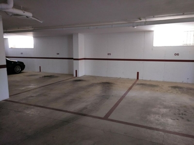 Garaje en venta en Orihuela de 37 m²
