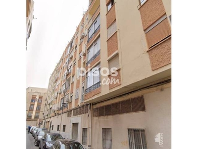 Piso en venta en Almería en Centro por 42.000 €