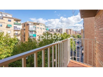 Piso en venta en Avenida Don Bosco, 40