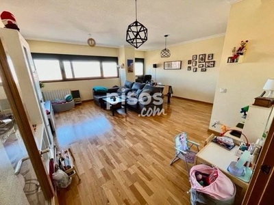 Piso en venta en Calle de Ladera de los Almendros en Valdebernardo por 381.000 €