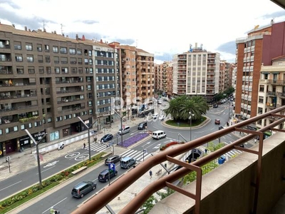 Piso en venta en Calle Gran VIA Juan Carlos I en Centro por 360.000 €