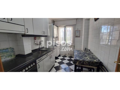 Piso en venta en Plaza de la Virgen del Perdón en San Juan - Donibane por 199.000 €