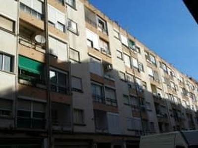 Piso en venta en Reus de 64 m²