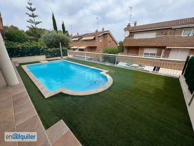 Alquiler casa terraza Sant quirze parc-vallsuau-castellet