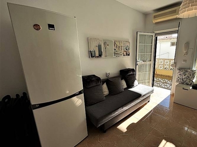 Apartamento de 2 habitaciones a 90 m de la playa