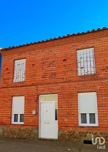 Casa 4 habitaciones de 380 m² en Sardonedo (24393)