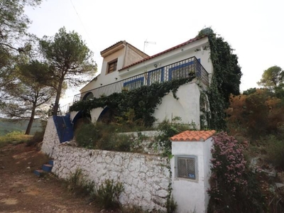 Casa con terreno en Buñol