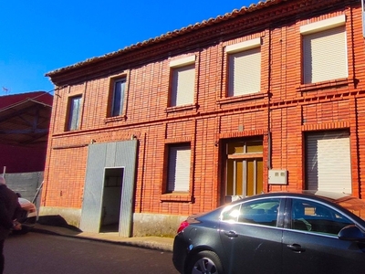 Casa de pueblo 5 habitaciones de 395 m² en Alcoba de La Ribera (24393)