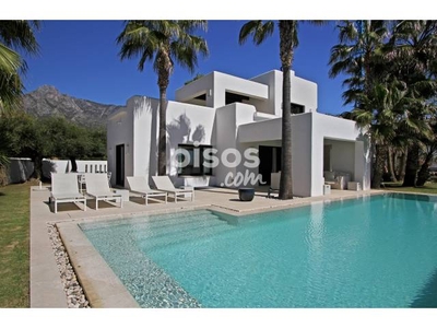 Chalet en alquiler en Lomas de Marbella Club-Puente Romano