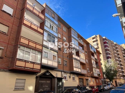 Piso en venta en Calle de Viriato, 3