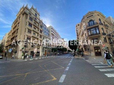 Piso en venta en Carrer Colón, cerca de Plaza de la Porta de la Mar