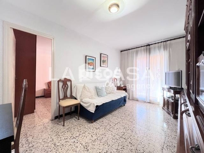 Piso en venta en Carrer de Pau Piferrer, cerca de Carrer de Don Pelayo