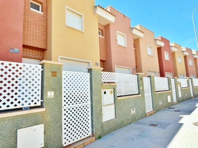 Adosada de Obra Nueva en Venta en Torremendo Alicante