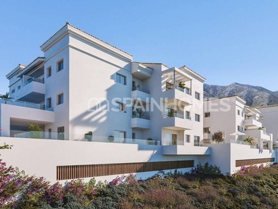 Apartamentos con vistas a la montaña y al mar en Fuengirola