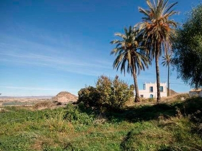 Casa con terreno en Mojácar