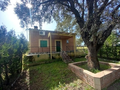 Casa con terreno en Torreorgaz