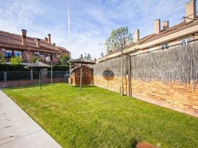 Casa unifamiliar 4 habitaciones, buen estado, Zona Carretera del Plantío, Majadahonda