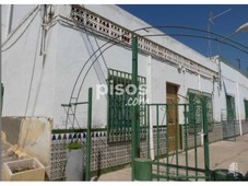 Casa adosada en venta en Almería en Quemadero-Esperanza por 25.000 €