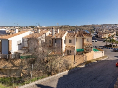 Adosado en venta en Huétor Vega, Granada